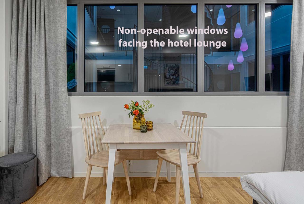 Hotel Arkaden Arlanda Extérieur photo