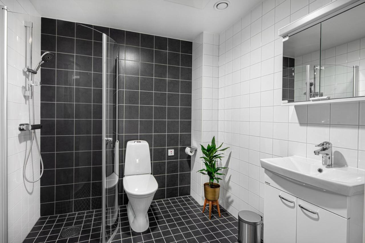 Hotel Arkaden Arlanda Extérieur photo