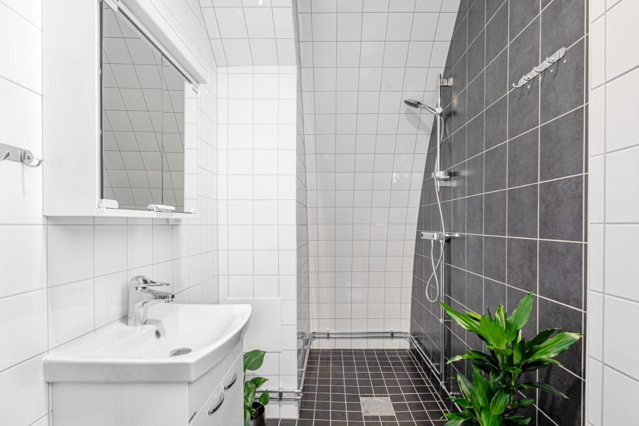 Hotel Arkaden Arlanda Extérieur photo